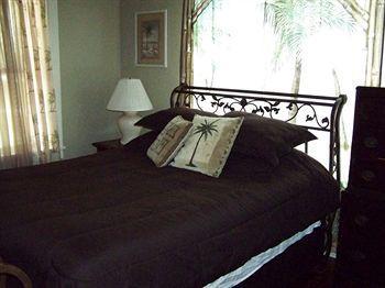 Crystal Cove Bed And Breakfast คริสตัลริเวอร์ ภายนอก รูปภาพ